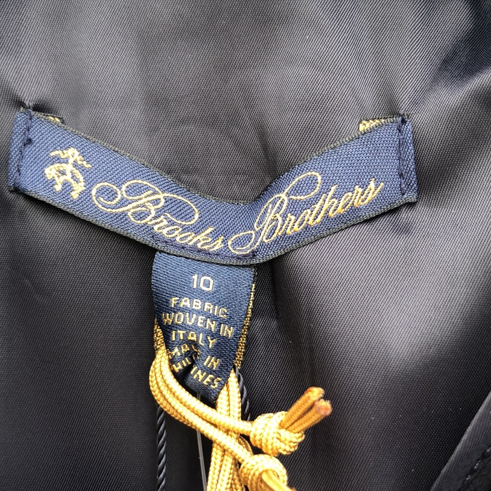 Brooks Brothers - Picture 5 of 16